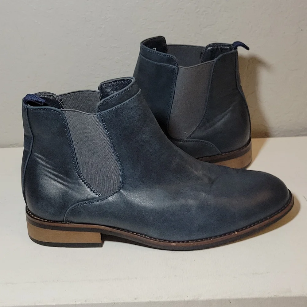 FAUX Leather Distressed Men's Boots 7.5